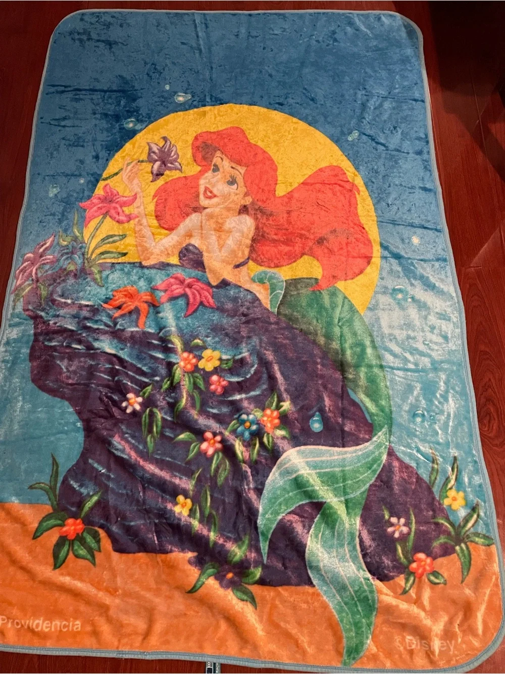 Twin size vintage little mermaid blanket